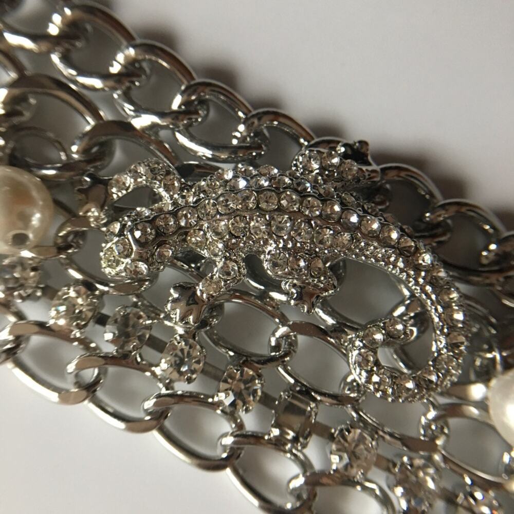 Rhinestone Lizard curb chain statement bracelet - Picture 9 of 9